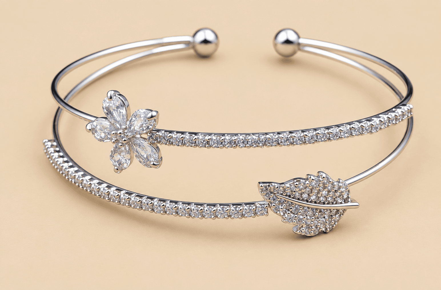 Churiwalan Shubhra Pushpa Cuff Bangle Set